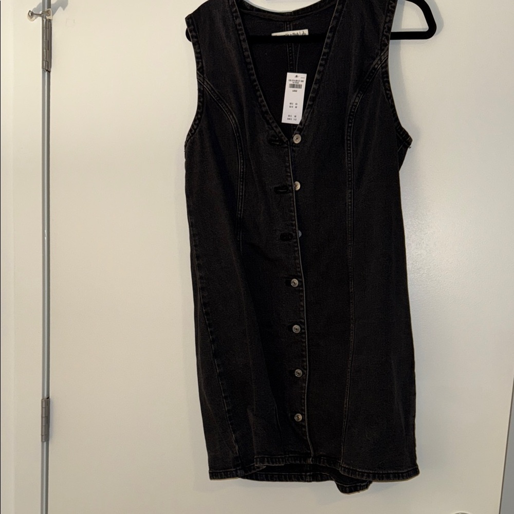 Abercrombie & Fitch Charcoal V-Neck Dress